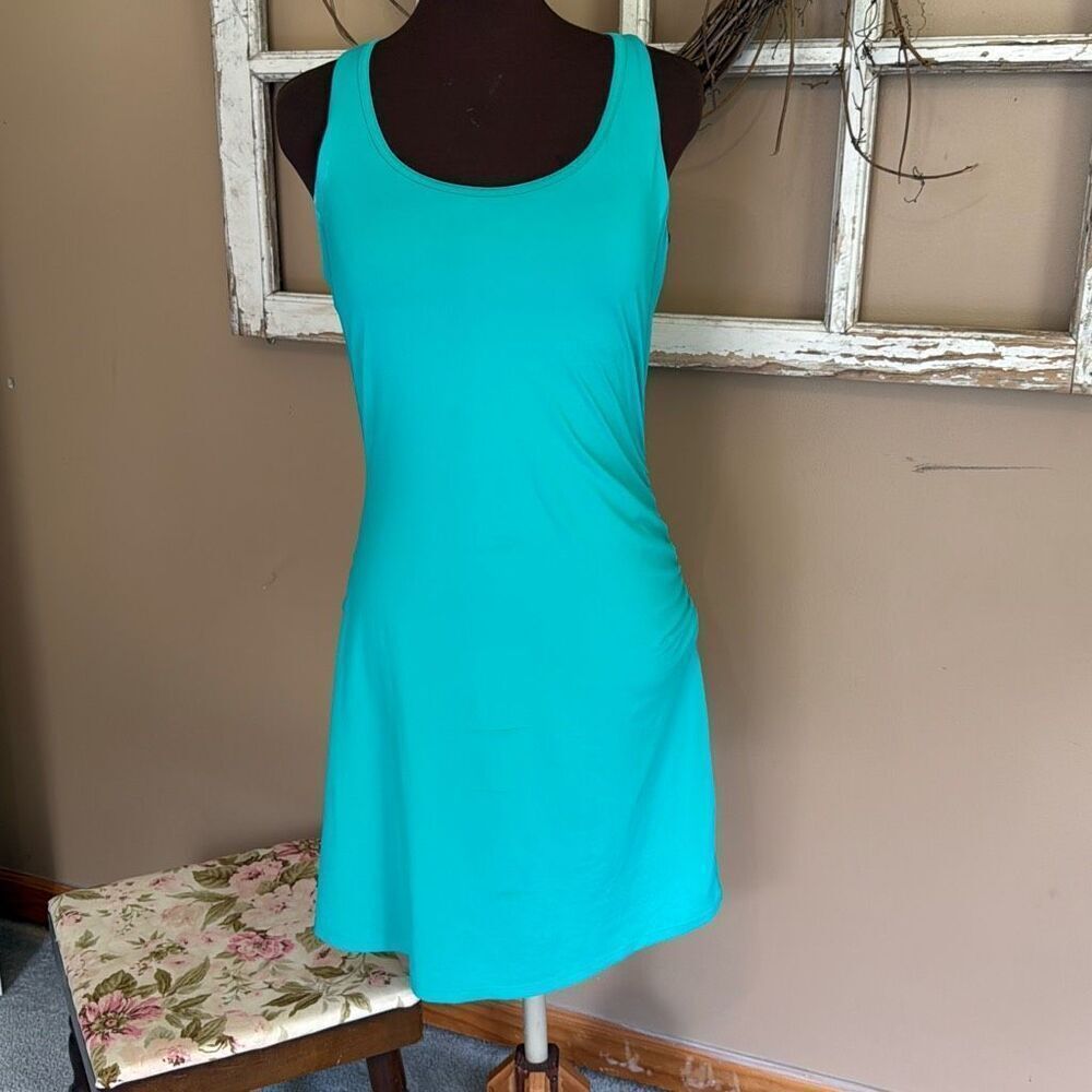 Toad and co aquaflex green dress size medium strappy built in bra athletic sport